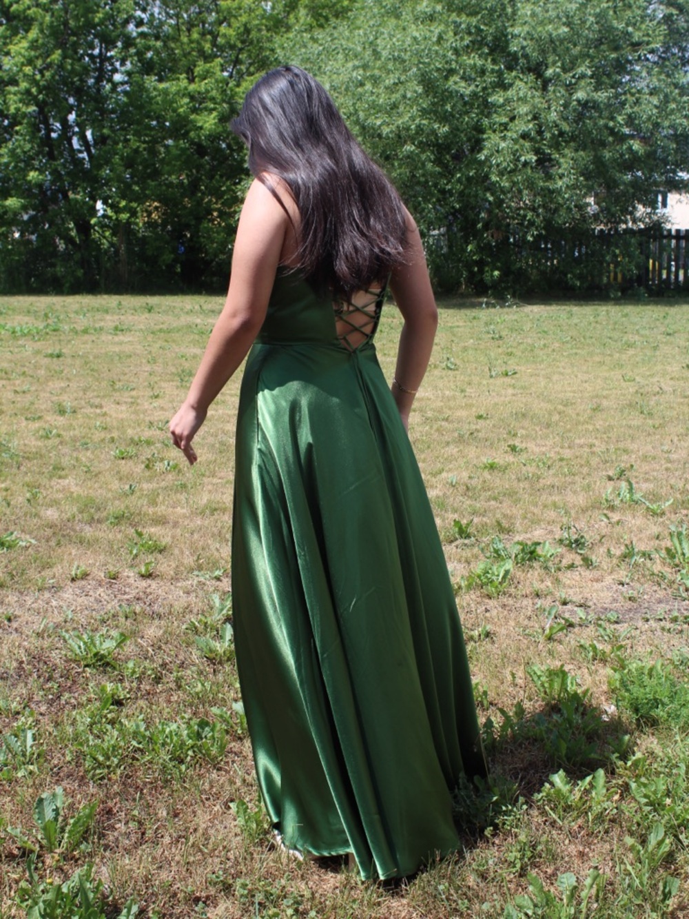 Elegant Deep Green Satin V-Neck Evening Dress